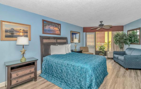 Angled Oceanview Suite - Caravelle Tower 329 - Sleeps 5 Guests